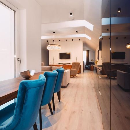 Loft Suite Im Modernen Style In シェルディング エクステリア 写真